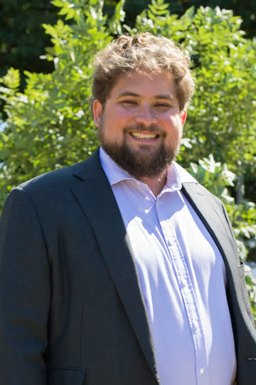 Mikolaj  Jachowicz FARLA, Associate Director